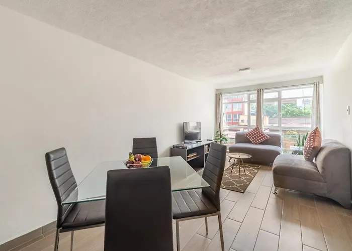 T301 - 1 Bedroom - 1 Bth Apartamento